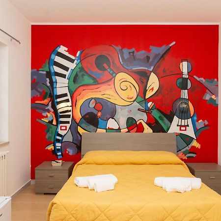 La Dimora Degli Artisti Bed & Breakfast Катандзаро Екстериор снимка
