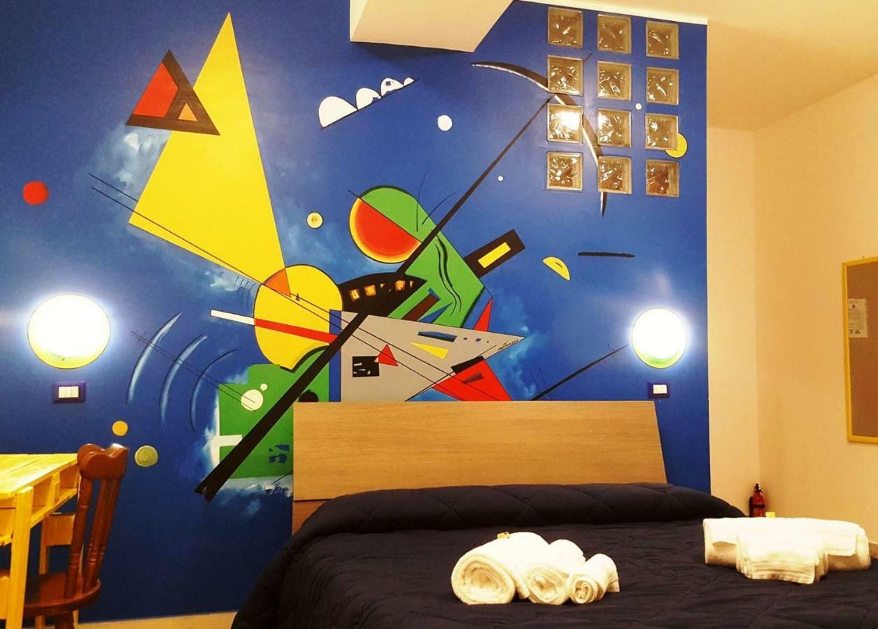 La Dimora Degli Artisti Bed & Breakfast Катандзаро Екстериор снимка